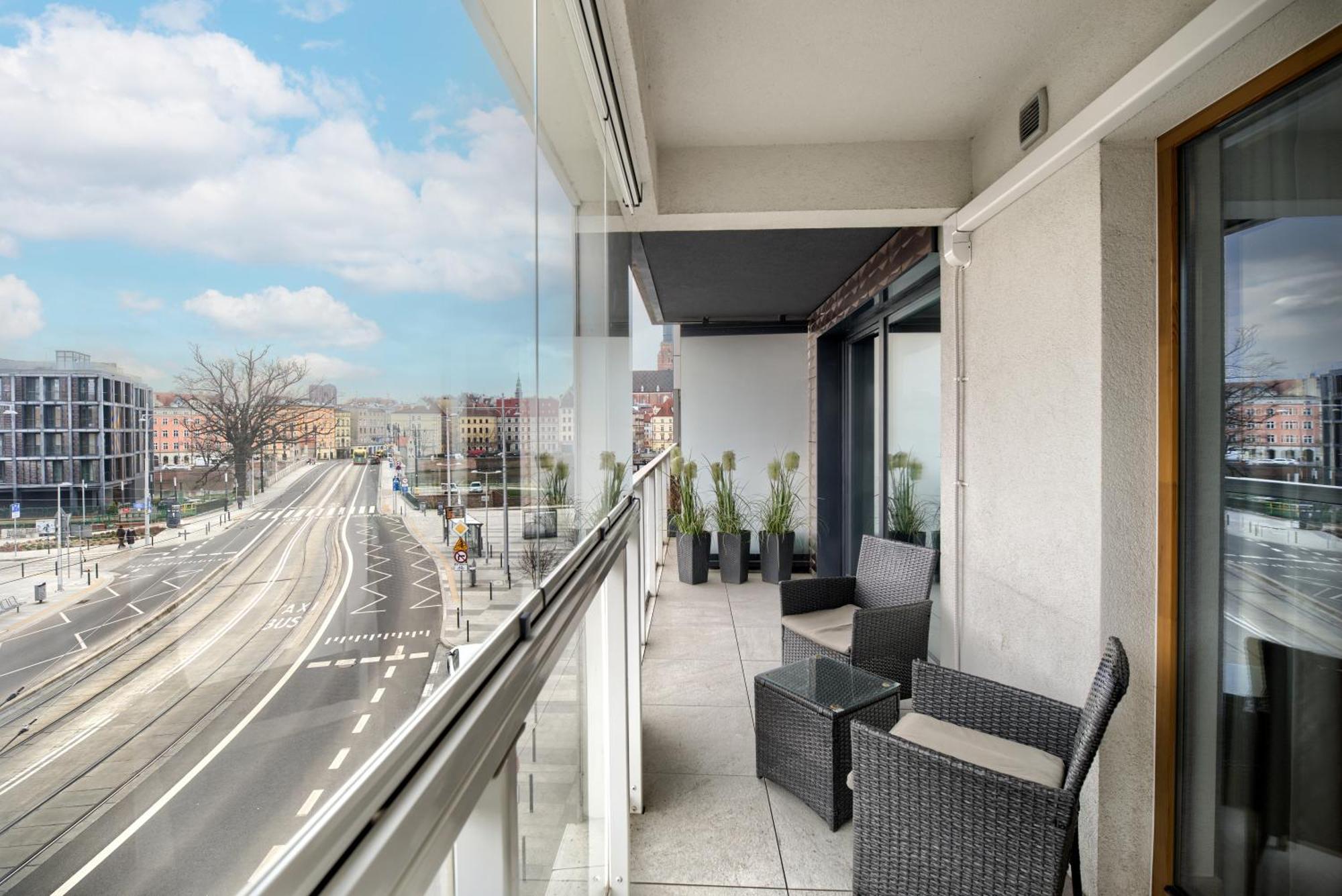 ורוצלב About Art Apartments מראה חיצוני תמונה