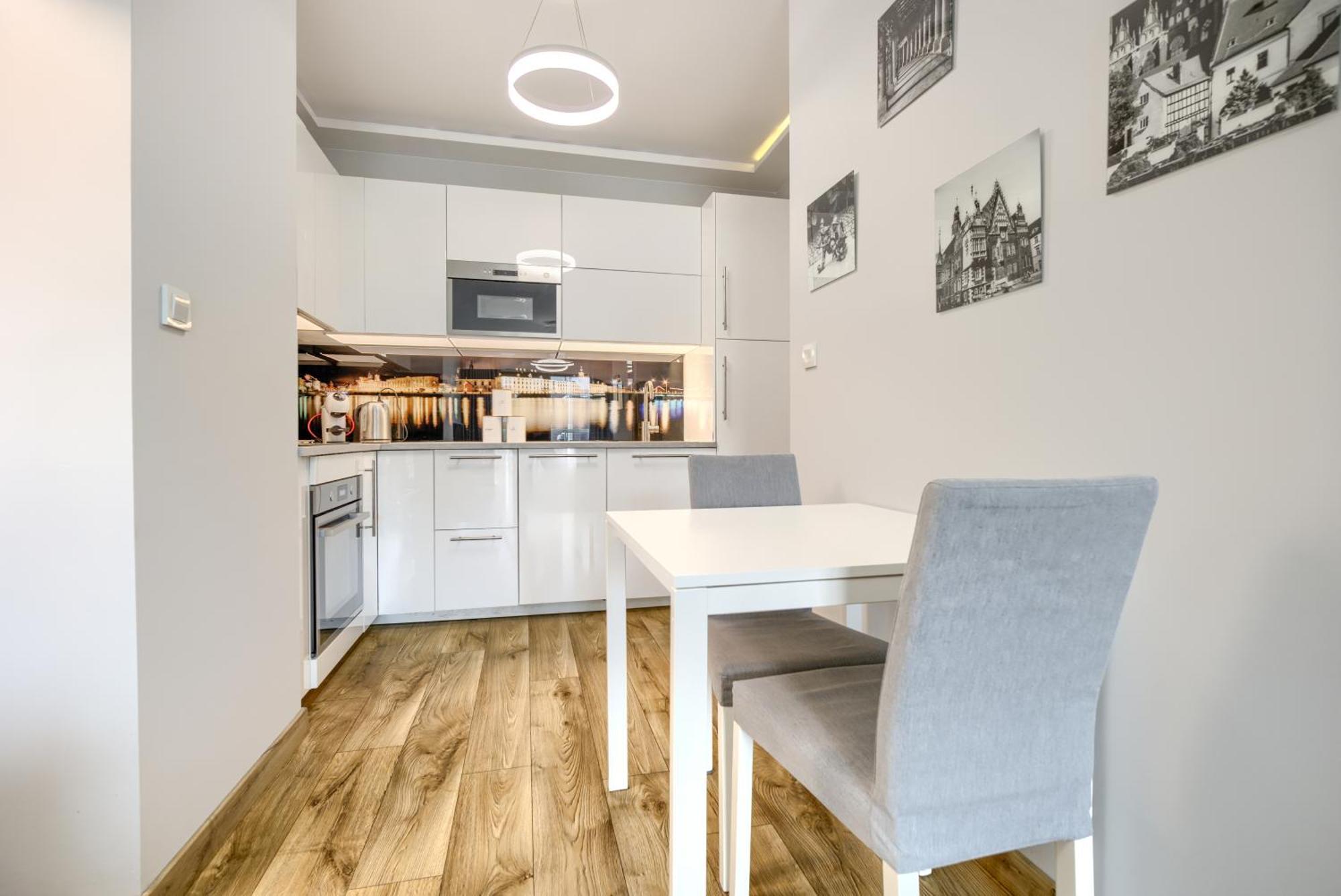 ורוצלב About Art Apartments מראה חיצוני תמונה